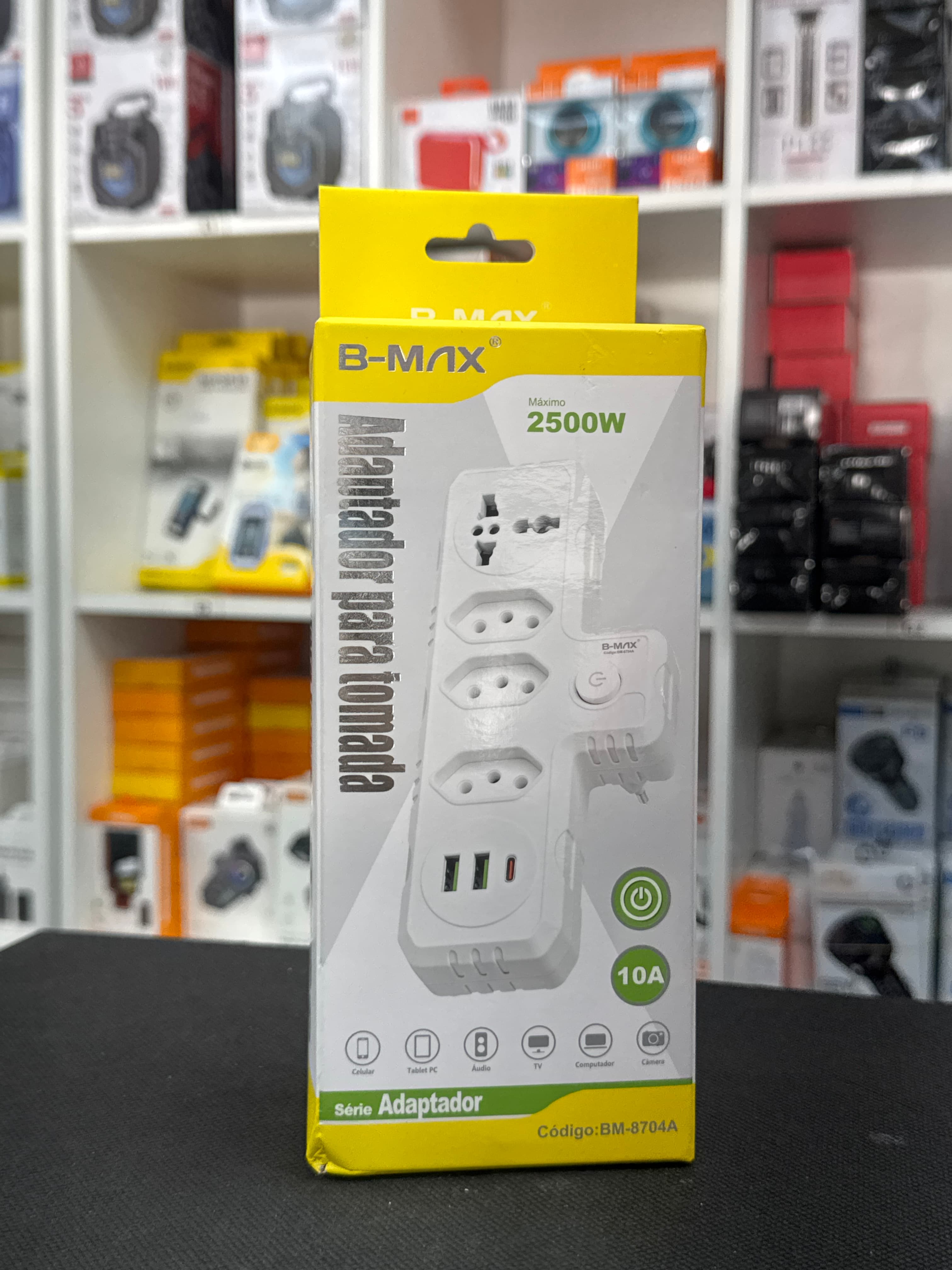 Adaptador de tomada BM-8704A